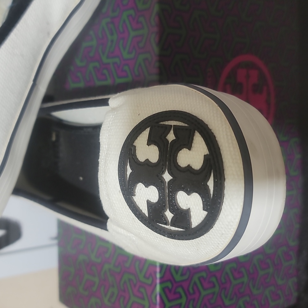 Tory Burch Slip Ons Black And White Shoes - Picture 2 of 8